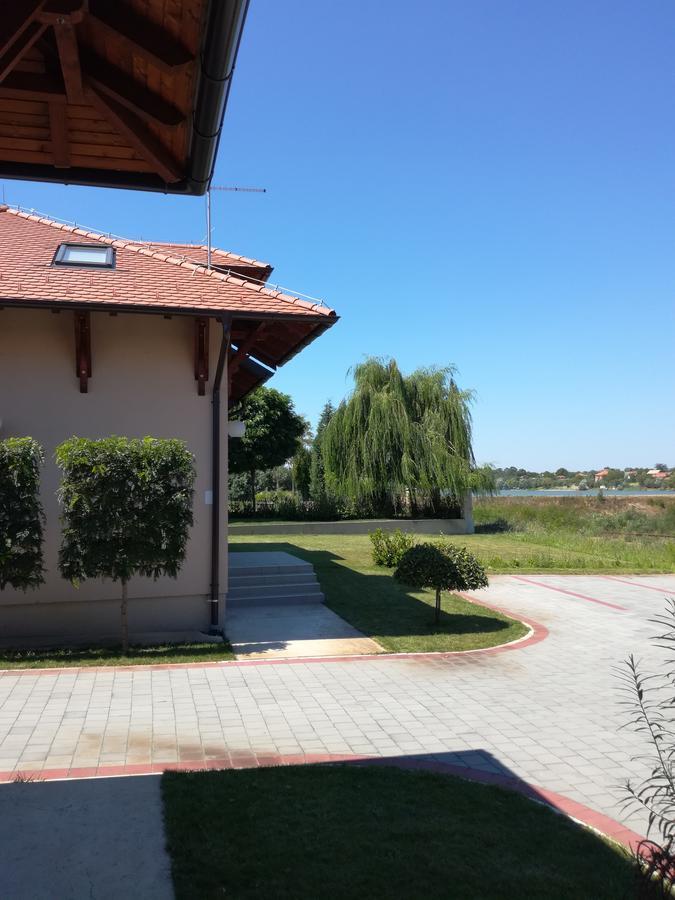 Motel Jezero Mladenovac Εξωτερικό φωτογραφία